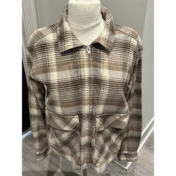 Beach Lunch Lounge Collection Jackets & Blazers - NWT Beach Lunch Lounge Brown Plaid Flannel Shacket Shirt Zip Jacket Womens Small